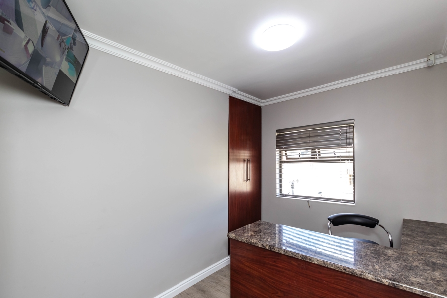 6 Bedroom Property for Sale in Dorchester Heights Eastern Cape